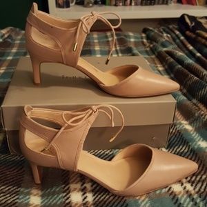 New Franco Sarto Mauve Pointed Toe Heels